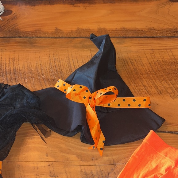 Nwot never worn witch Halloween costume - Picture 3 of 4